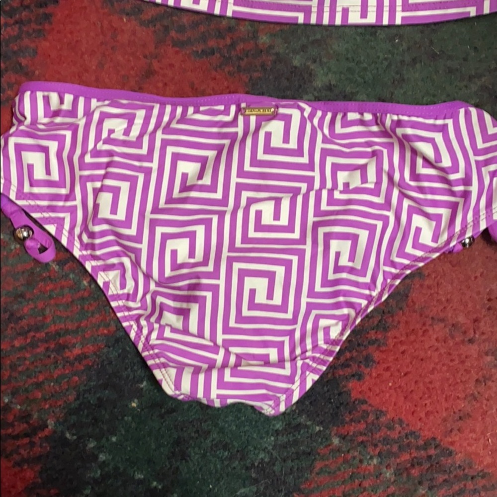 Bathing suit - Picture 2 of 4
